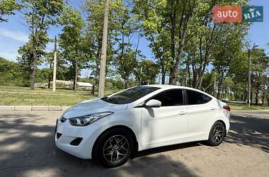 Седан Hyundai Elantra 2013 в 