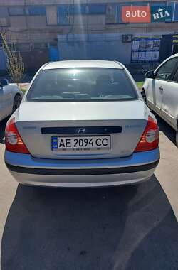 Седан Hyundai Elantra 2003 в Кривому Розі