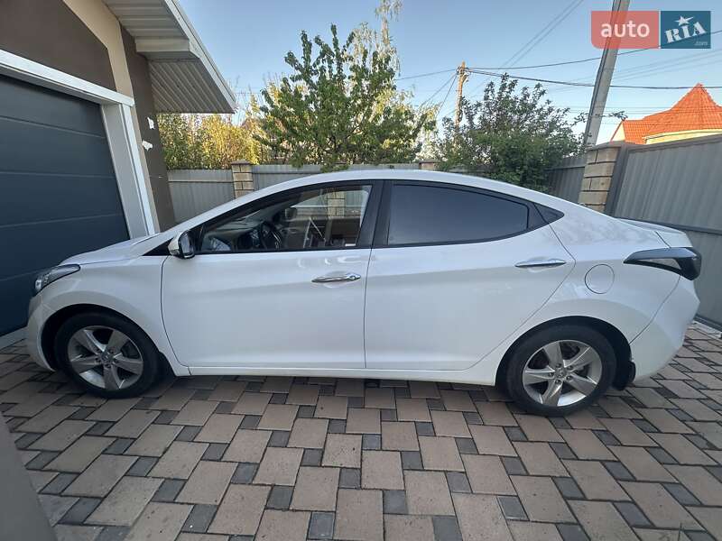 Седан Hyundai Elantra 2012 в Одессе