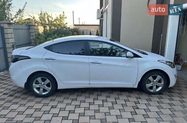 Седан Hyundai Elantra 2012 в 