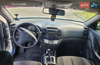 Седан Hyundai Elantra 2008 в 