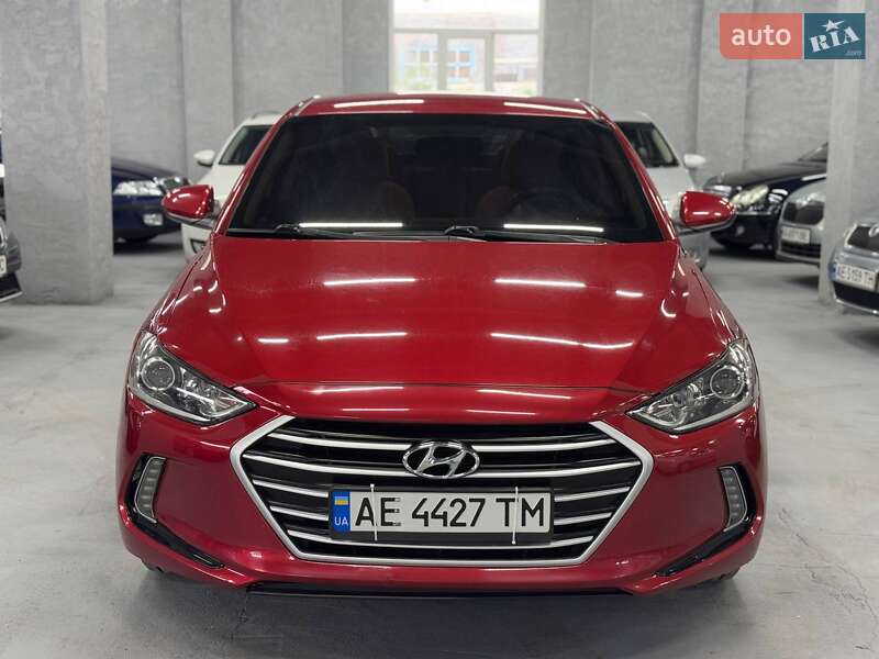 Hyundai Elantra 2016