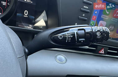 Седан Hyundai Elantra 2022 в 