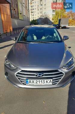 Седан Hyundai Elantra 2018 в 