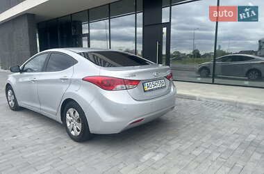 Седан Hyundai Elantra 2011 в 