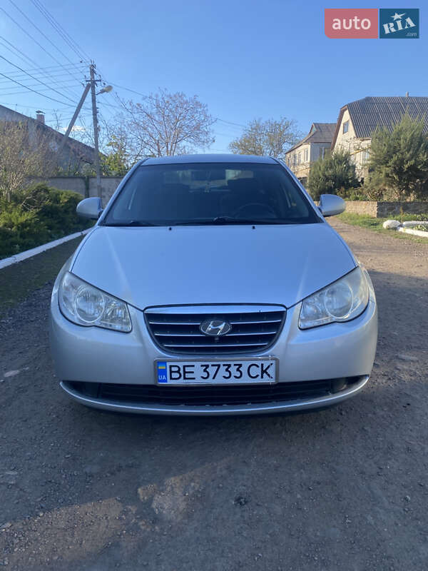 Седан Hyundai Elantra 2007 в Доманевке