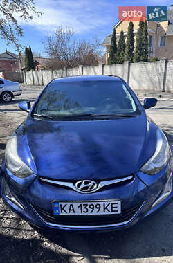 Седан Hyundai Elantra 2015 в Києві