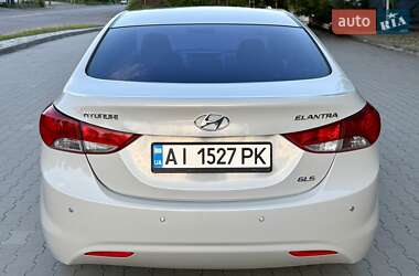Седан Hyundai Elantra 2012 в 