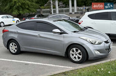 Седан Hyundai Elantra 2011 в Виннице