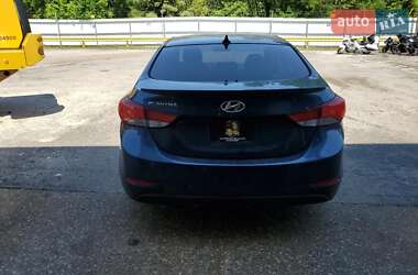 Седан Hyundai Elantra 2015 в 