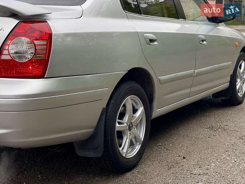 Седан Hyundai Elantra 2005 в Тернополе