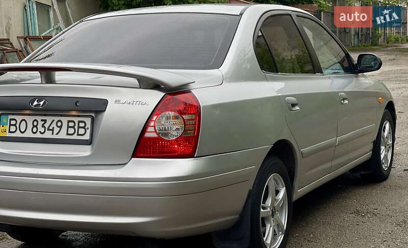 Седан Hyundai Elantra 2005 в Тернополе