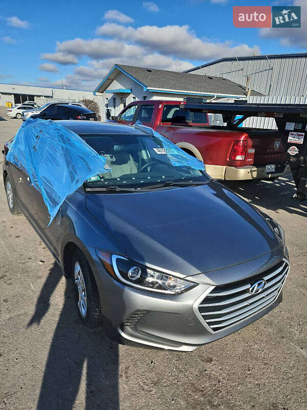 Седан Hyundai Elantra 2017 в Дніпрі