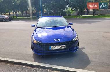 Седан Hyundai Elantra 2021 в 