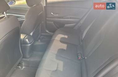Седан Hyundai Elantra 2021 в 