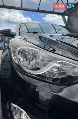 Седан Hyundai Elantra 2013 в 
