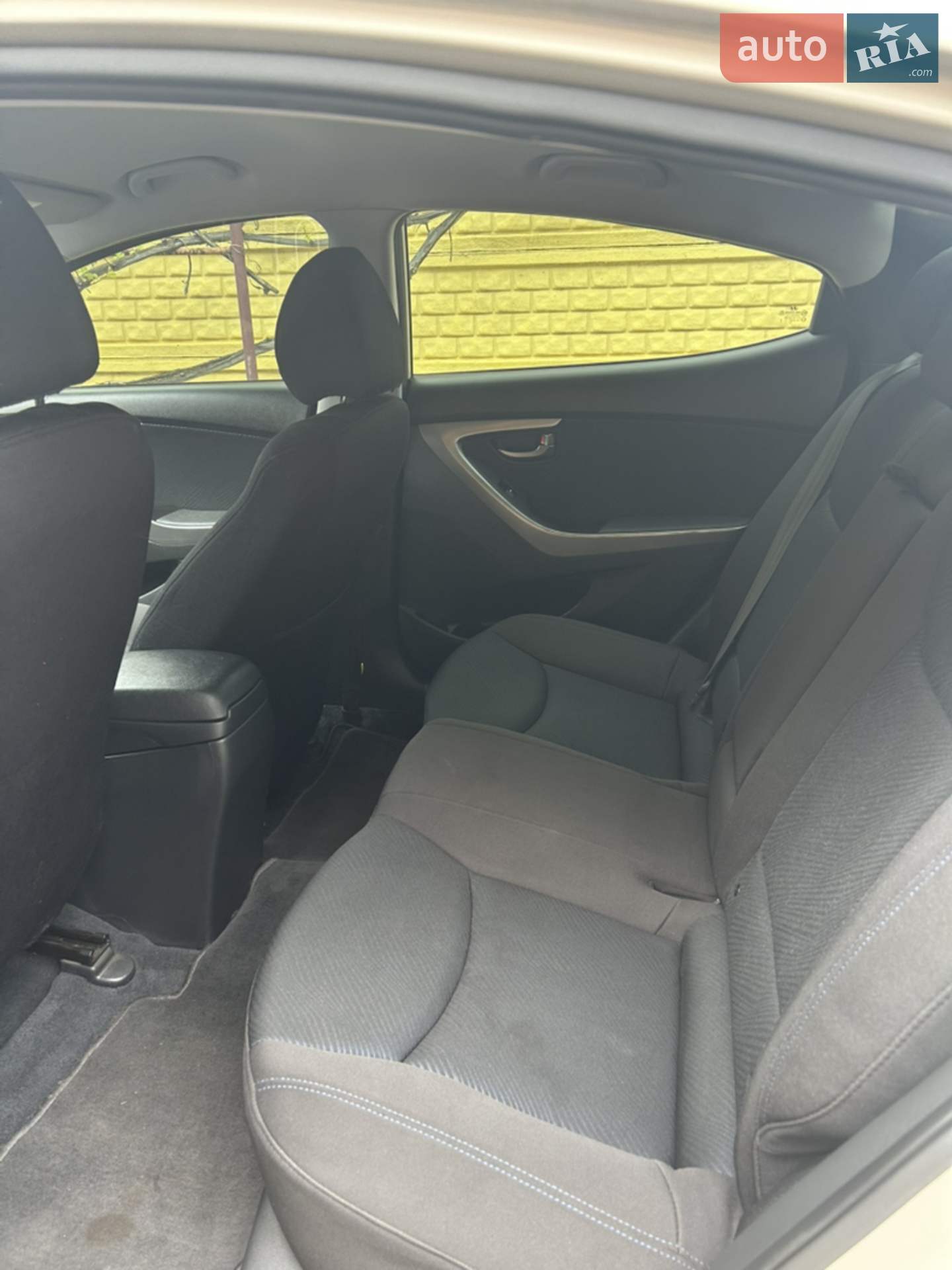 2013 Hyundai Elantra - мініатюра 14