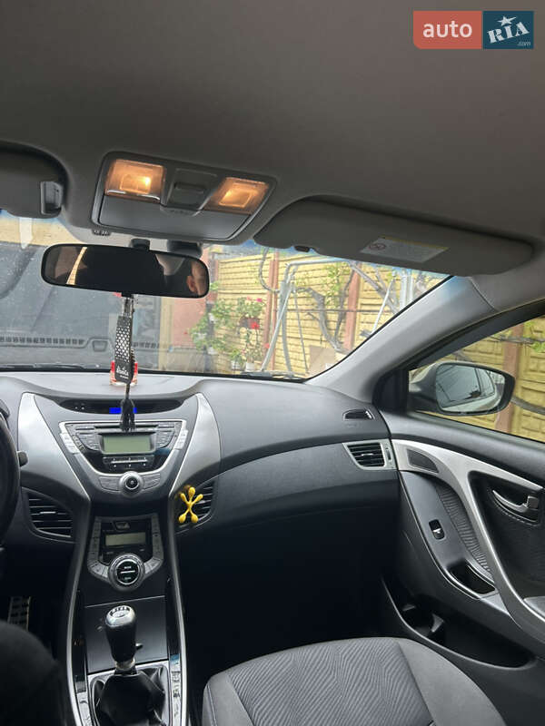 Седан Hyundai Elantra 2013 в Харкові фото 16 Седан Hyundai Elantra 2013 в Харкові