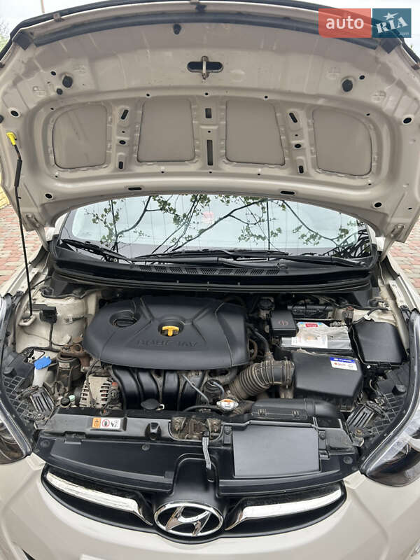 Седан Hyundai Elantra 2013 в Харкові фото 25 Седан Hyundai Elantra 2013 в Харкові