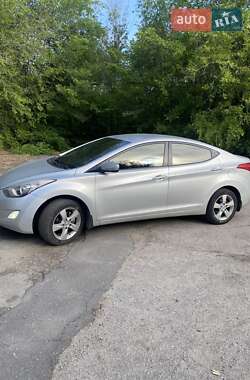 Седан Hyundai Elantra 2012 в Днепре