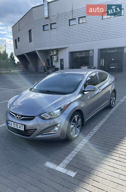 Седан Hyundai Elantra 2014 в Киеве
