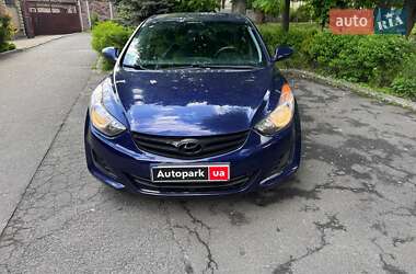 Седан Hyundai Elantra 2013 в 