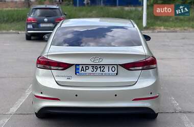 Седан Hyundai Elantra 2018 в 