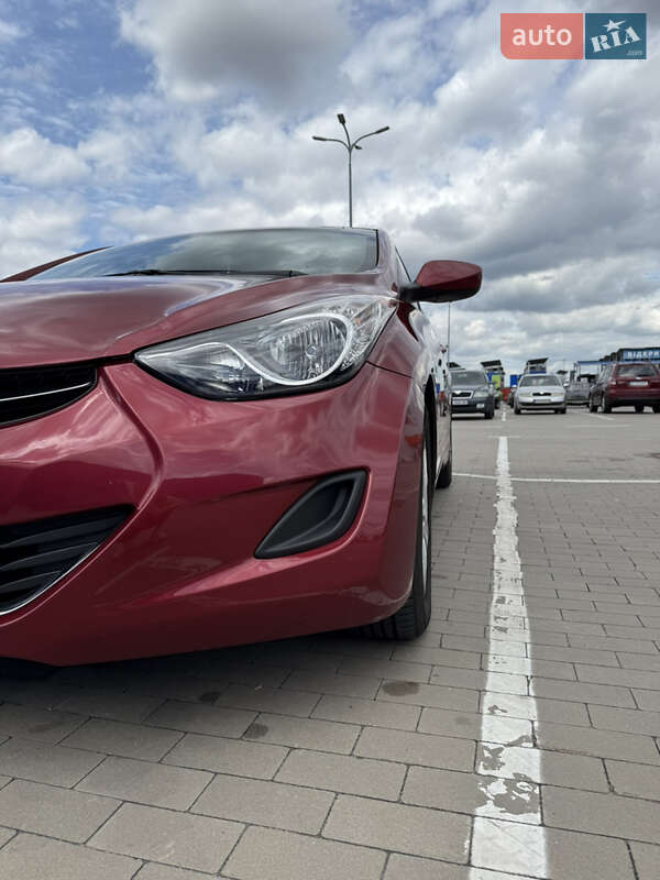 Седан Hyundai Elantra 2013 в Борисполе