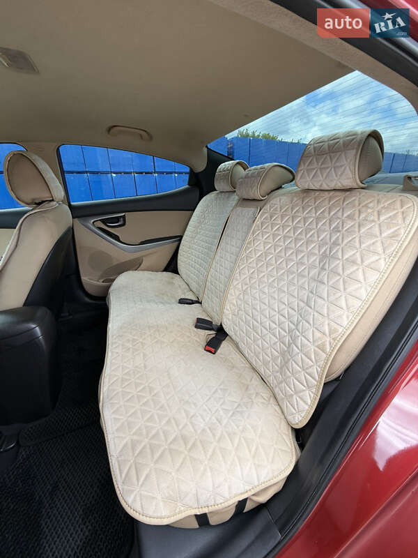 Седан Hyundai Elantra 2013 в Борисполе