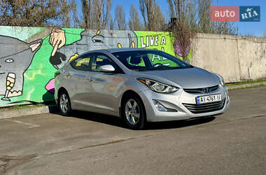 Седан Hyundai Elantra 2015 в 