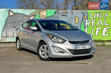 Седан Hyundai Elantra 2015 в 
