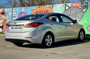 Седан Hyundai Elantra 2015 в 