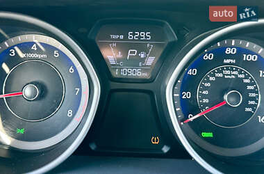 Седан Hyundai Elantra 2015 в 