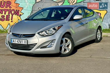 Седан Hyundai Elantra 2015 в 