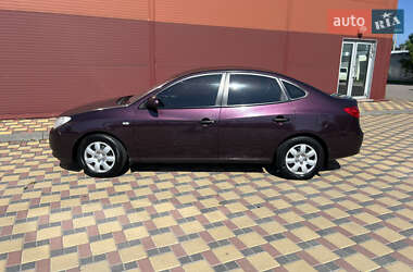 Седан Hyundai Elantra 2008 в 