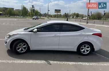 Седан Hyundai Elantra 2013 в Харькове