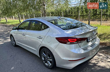 Седан Hyundai Elantra 2016 в 