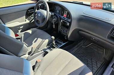 Седан Hyundai Elantra 2005 в 