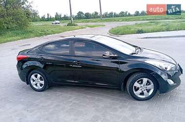 Седан Hyundai Elantra 2013 в Смілі