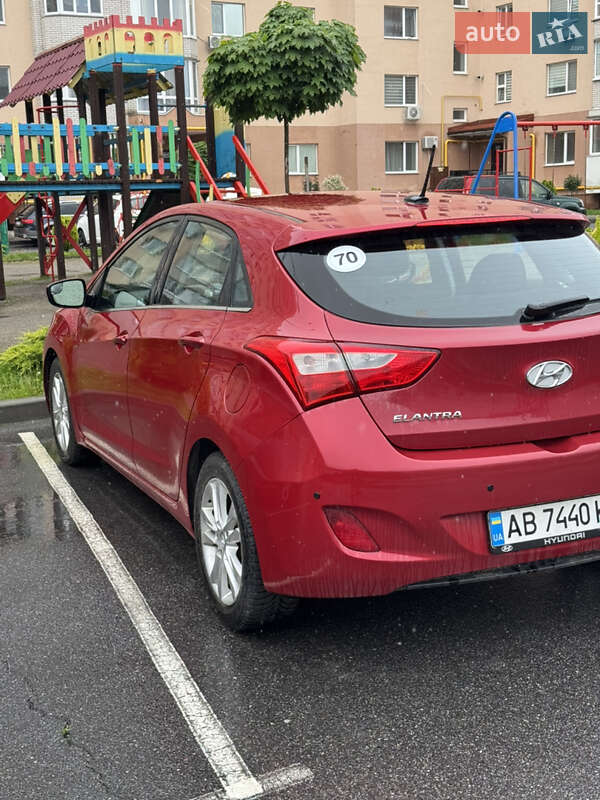 Хэтчбек Hyundai Elantra 2013 в Виннице