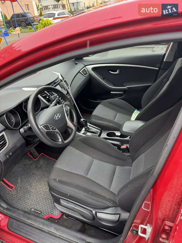 Хэтчбек Hyundai Elantra 2013 в Виннице