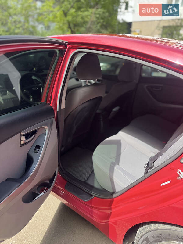 Седан Hyundai Elantra 2014 в Одессе