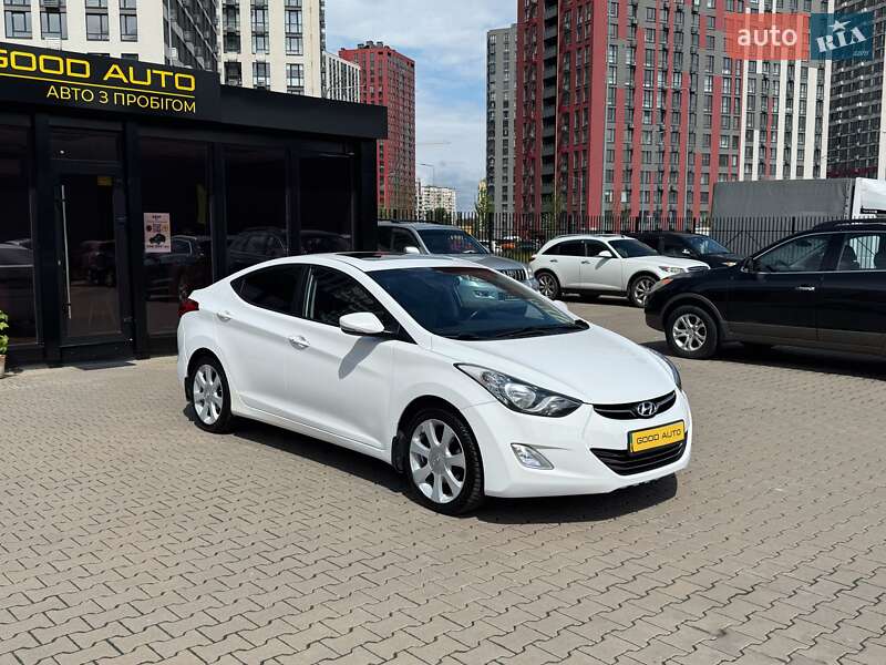 Седан Hyundai Elantra 2012 в 