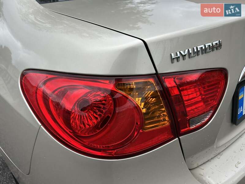 Седан Hyundai Elantra 2010 в Білій Церкві