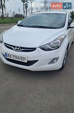 Седан Hyundai Elantra 2013 в Харькове