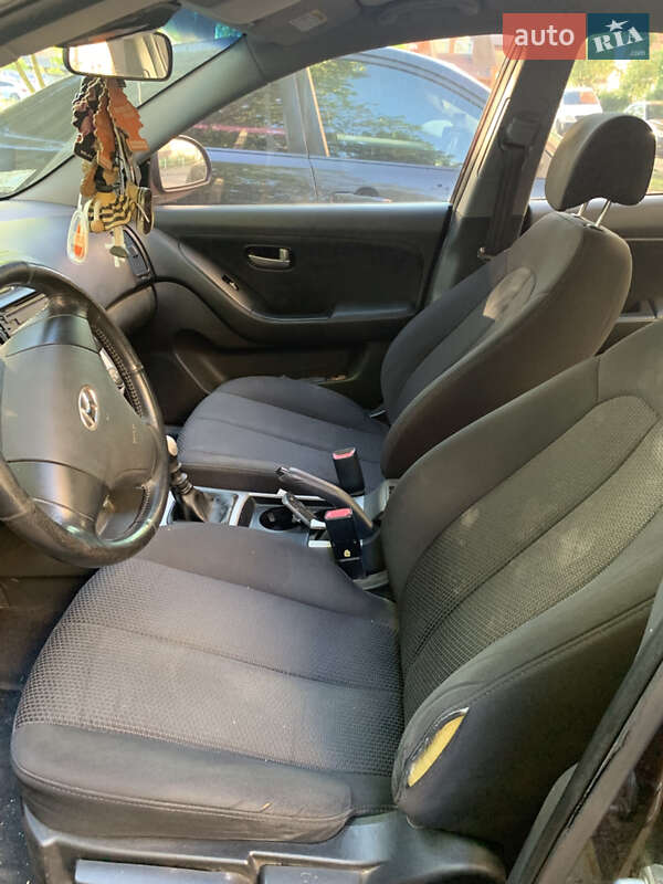 Седан Hyundai Elantra 2008 в Мукачево