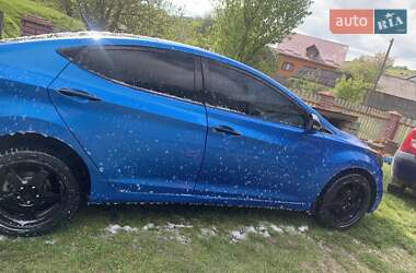 Седан Hyundai Elantra 2011 в 