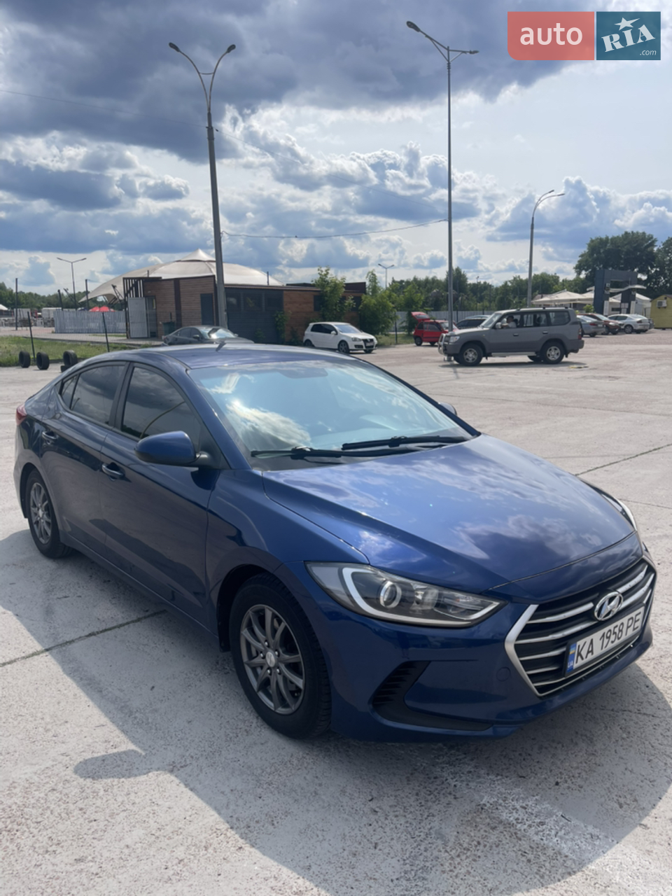 2017 Hyundai Elantra - мініатюра 17