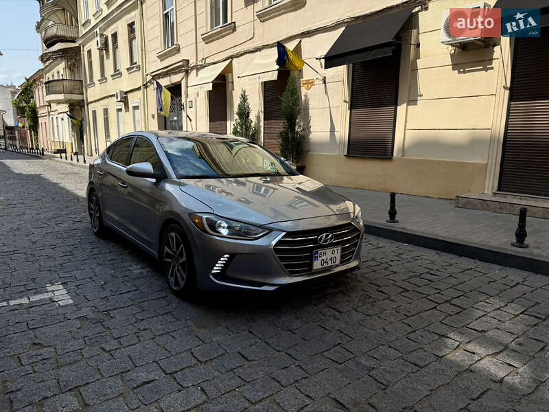Hyundai Elantra 2016