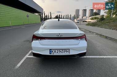 Седан Hyundai Elantra 2020 в 